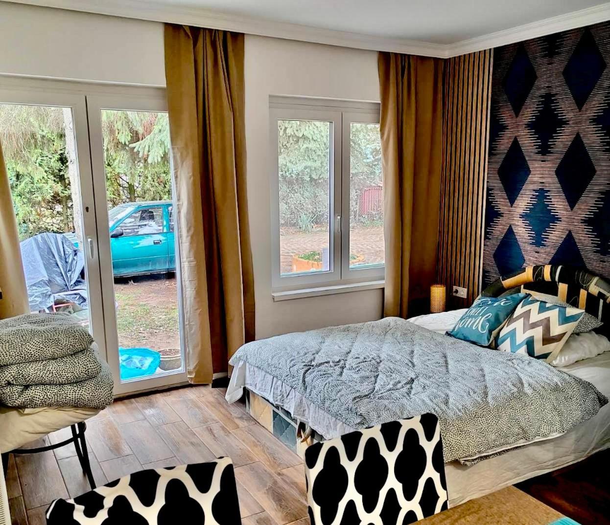 2 Rooms Retro Guesthouse In A Silent Garden Vecsés Dış mekan fotoğraf
